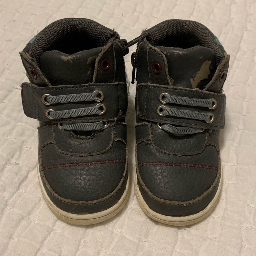 Tucker + Tate Baby Shoes size 5